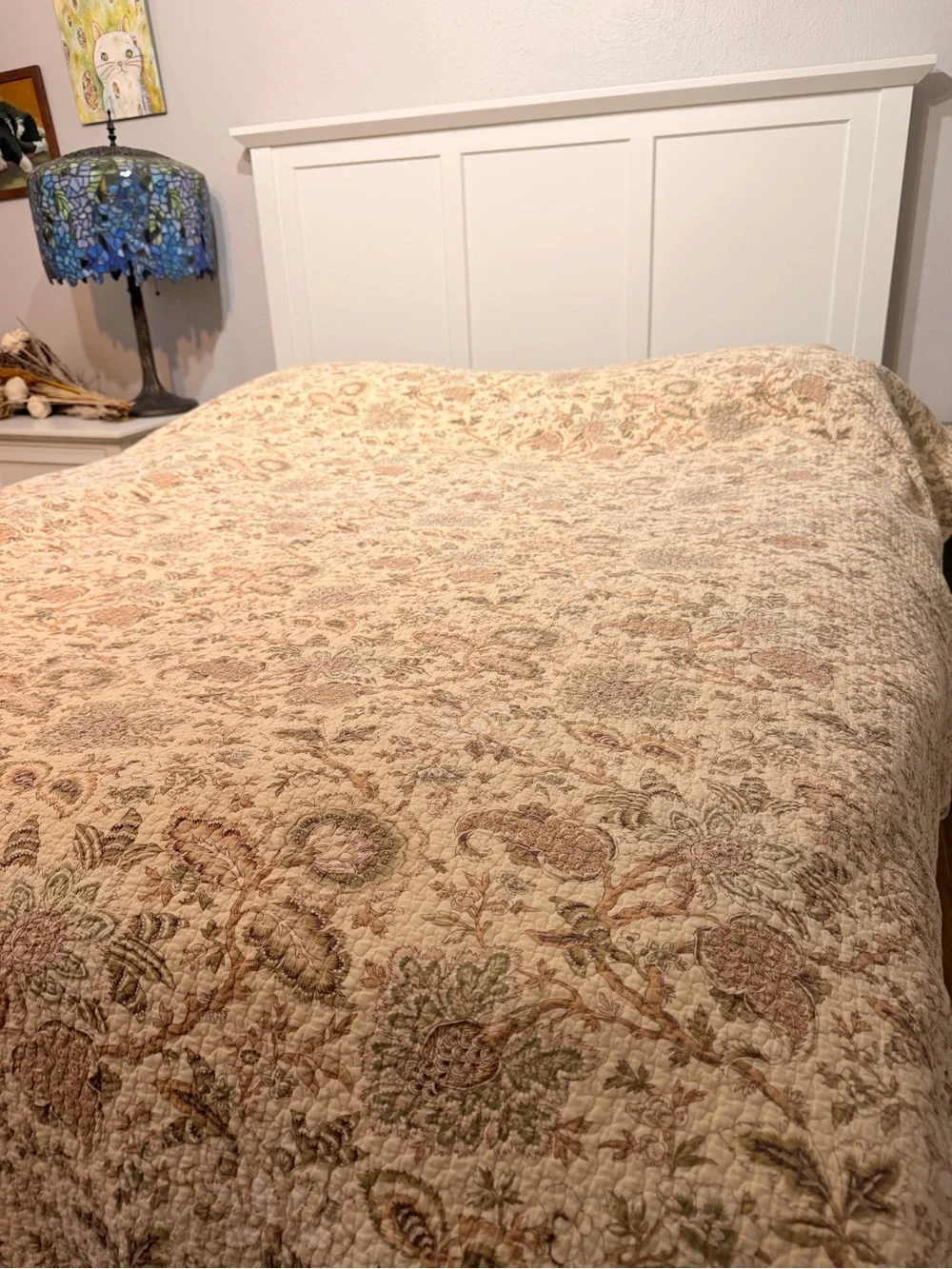 Reversible comforter tan floral and green stripe